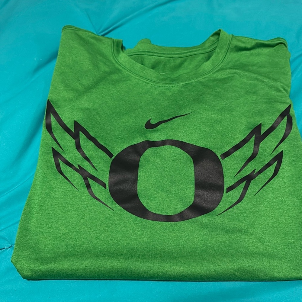 Oregon Nike tshirt